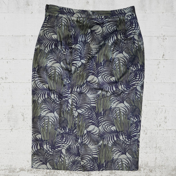 Carine Roitfeld Green Jungle Print Palm Leaf Pencil Uniqlo Midi Skirt Size 2 - Picture 1 of 8